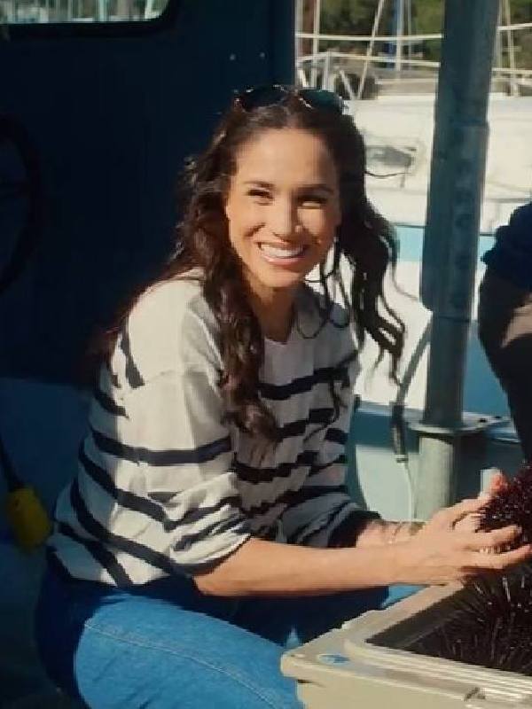 With Love Meghan S02 Meghan Markle White Striped Top USA Jackets