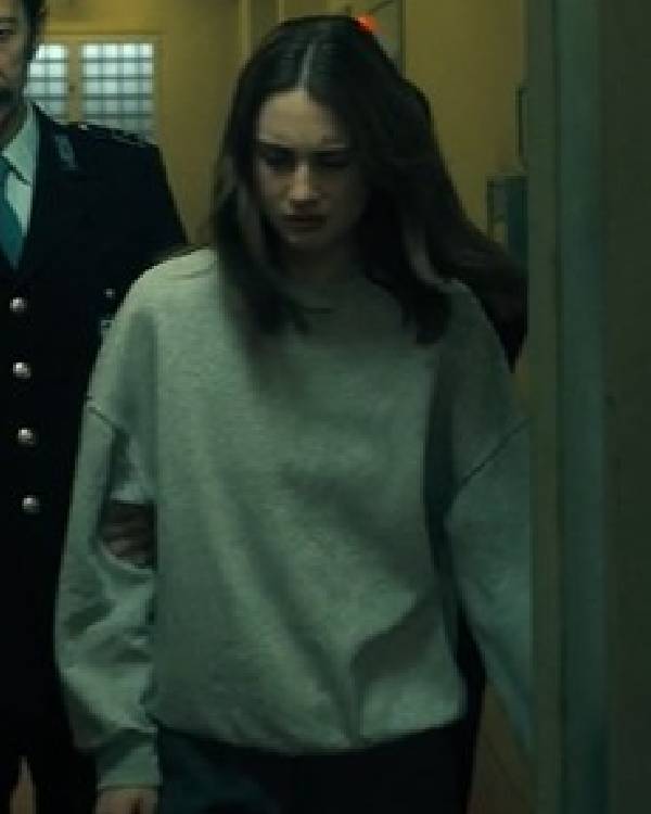 The Twisted Tale of Amanda Knox Grace Van Patten Grey Sweater Thobes