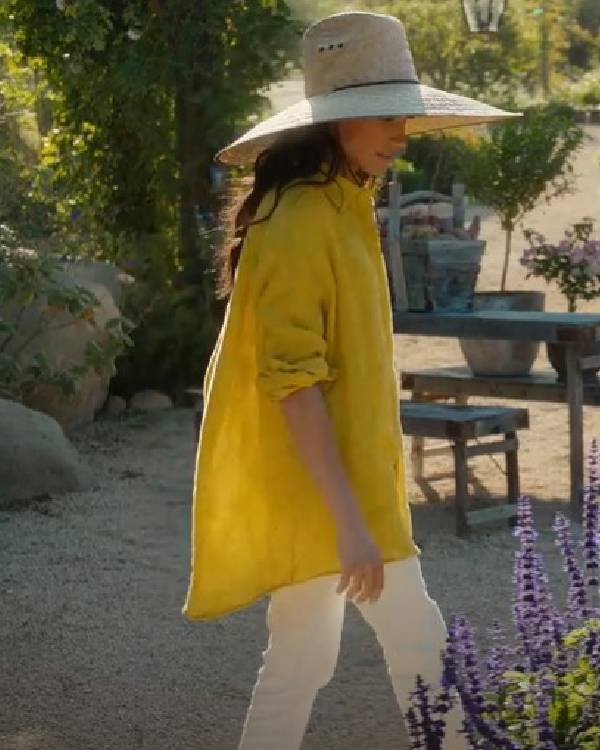 With Love, Meghan 2025 Meghan Markle Yellow Shirt Thobes